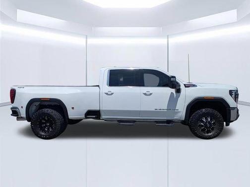 Summit White 2024 GMC Sierra 3500 SLE