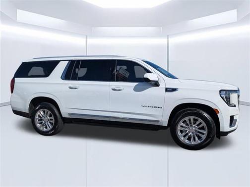 2022 GMC Yukon XL SLT