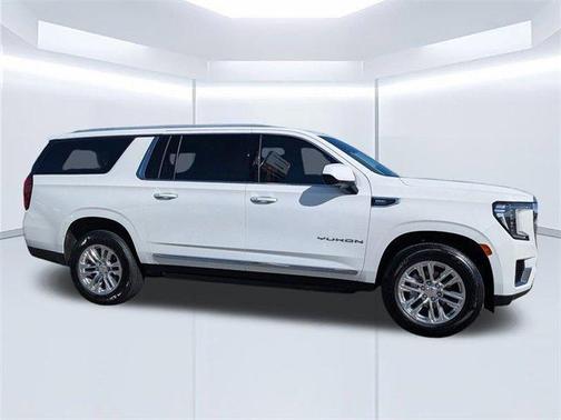 2022 GMC Yukon XL SLT