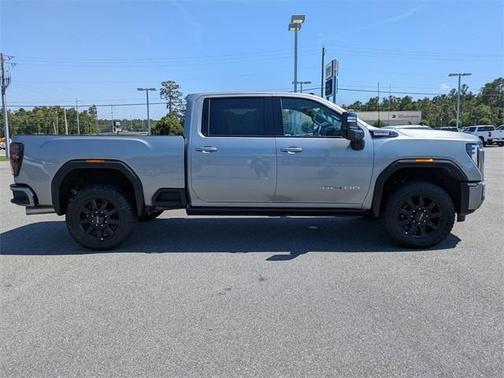 2025 GMC Sierra 2500 AT4