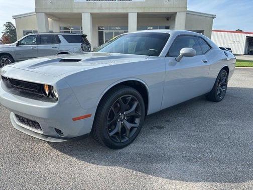 2020 Dodge Challenger SXT