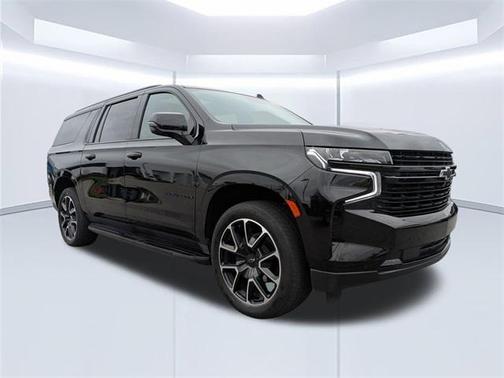 2023 Chevrolet Suburban RST