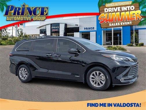 2021 Toyota Sienna XLE
