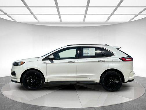 2022 Ford Edge ST Line