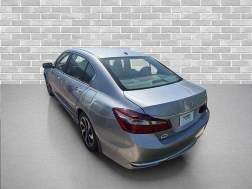 Lunar Silver Metallic 2017 Honda Accord EX-L