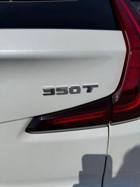 Crystal White Tricoat 2020 Cadillac XT4 Premium Luxury