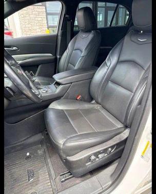 Crystal White Tricoat 2020 Cadillac XT4 Premium Luxury