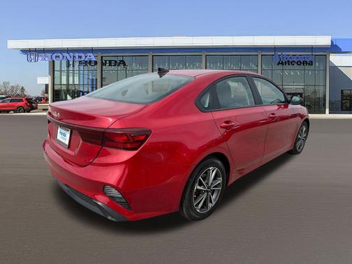 Currant Red 2023 Kia Forte LXS