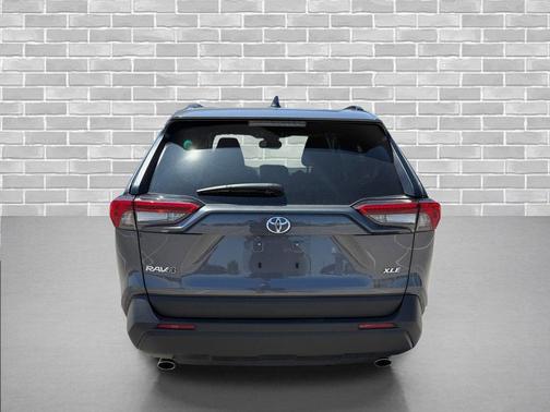 Magnetic Gray Metallic 2025 Toyota RAV4 XLE