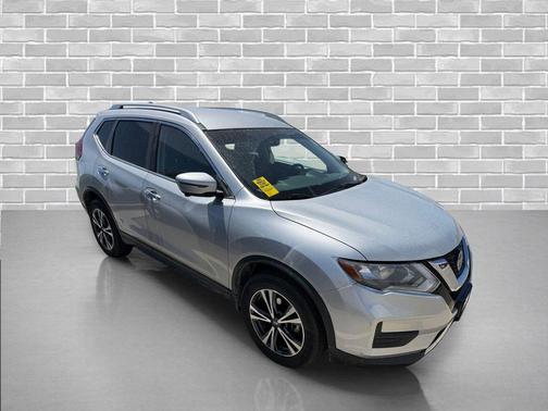 Brilliant Silver Metallic 2019 Nissan Rogue SV