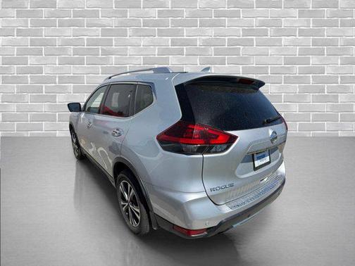 Brilliant Silver Metallic 2019 Nissan Rogue SV
