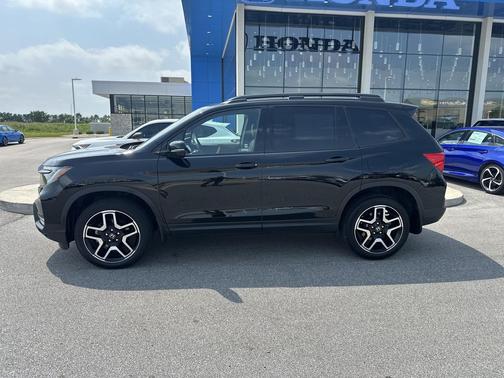 Crystal Black Pearl 2023 Honda Passport AWD Elite