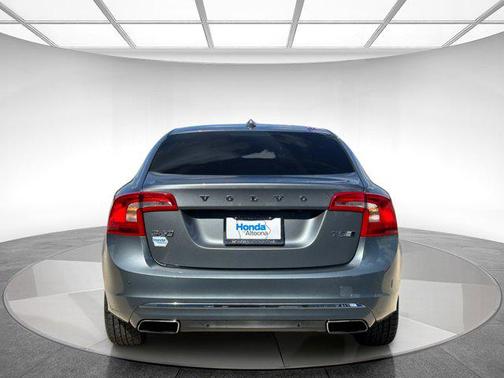 2016 Volvo S60 Inscription T5 Premier