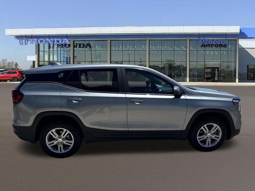 Sterling Metallic 2024 GMC Terrain SLE