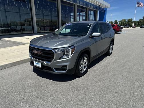 Sterling Metallic 2024 GMC Terrain SLE