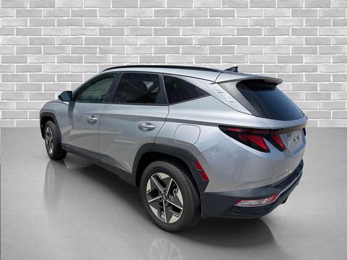 Shimmering Silver 2026 Hyundai TUCSON SEL