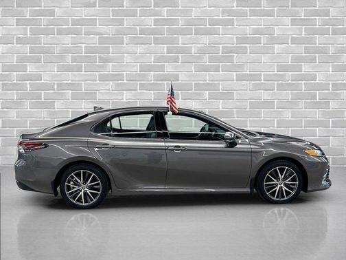 2024 Toyota Camry Hybrid XLE