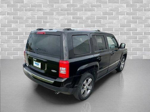 Black Clearcoat 2017 Jeep Patriot High Altitude