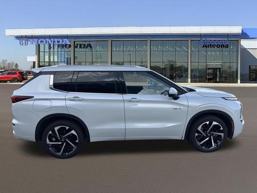 Alloy Silver Metallic 2024 Mitsubishi Outlander PHEV SEL