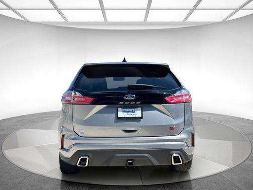 2021 Ford Edge ST