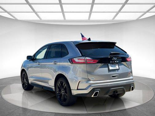 2021 Ford Edge ST