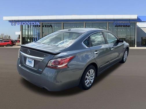 Gun Metallic 2014 Nissan Altima 2.5 S