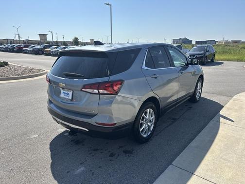 Sterling Gray Metallic 2024 Chevrolet Equinox 1LT