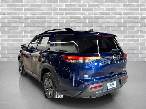 2025 Nissan Pathfinder SV 4WD