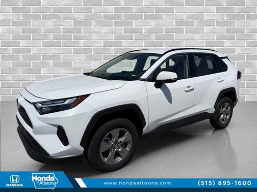 Ice Cap 2025 Toyota RAV4 XLE