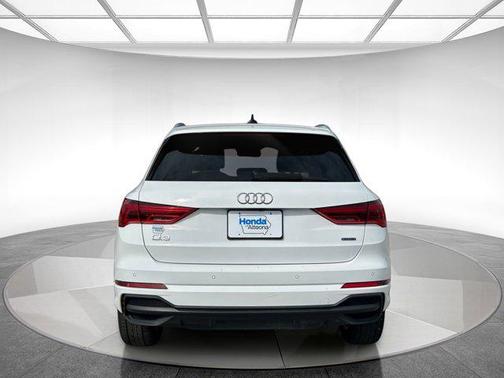 2024 Audi Q3 Premium 45 TFSI S line quattro Tiptronic