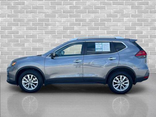 Gun Metallic 2017 Nissan Rogue SV