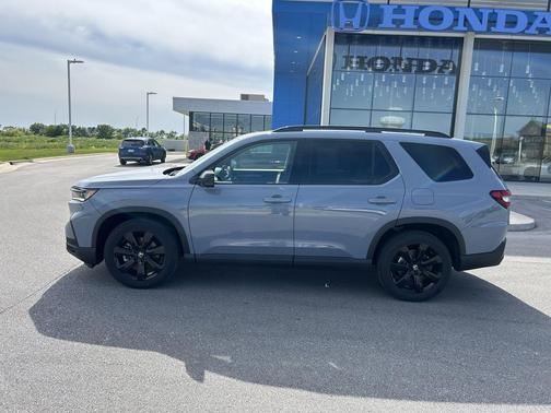 Gray 2025 Honda Pilot Black Edition