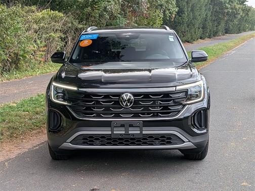 2024 Volkswagen Atlas Cross Sport 2.0T SE