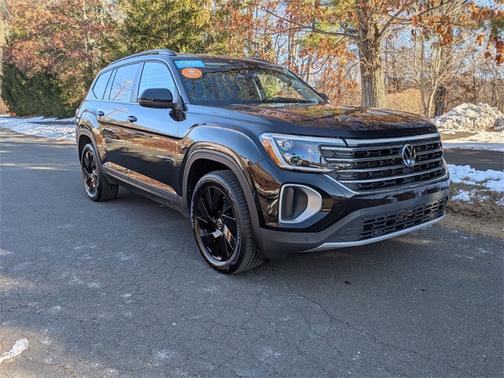 2024 Volkswagen Atlas 2.0T SE