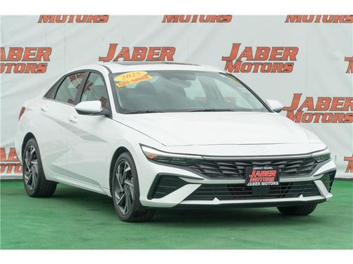 2025 Hyundai ELANTRA SEL