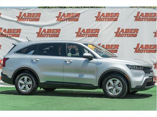 2022 Kia Sorento LX