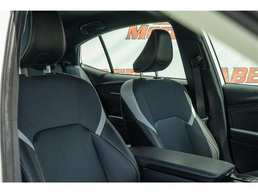 Ice Cap 2025 Toyota Camry SE