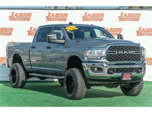 2023 RAM 2500 Big Horn Crew Cab 4x4 6'4' Box