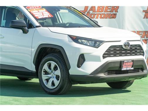 Super White 2019 Toyota RAV4 LE