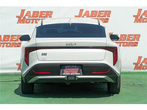 2025 Kia K4 LX