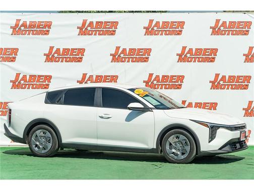 2025 Kia K4 LX