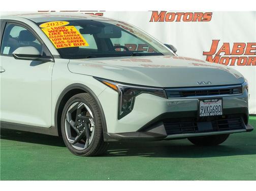 2025 Kia K4 EX