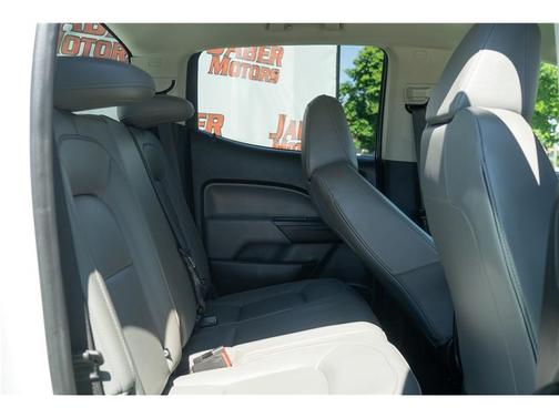 Summit White 2022 Chevrolet Colorado WT