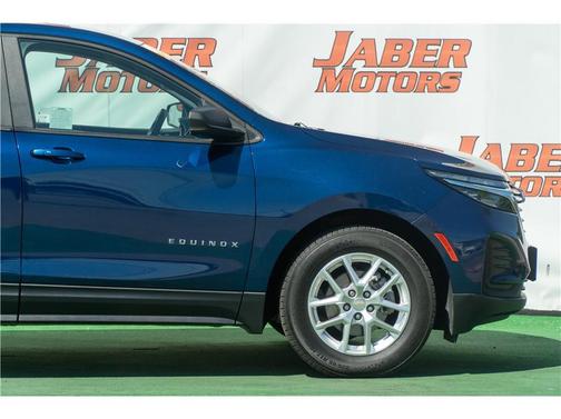 2022 Chevrolet Equinox LS