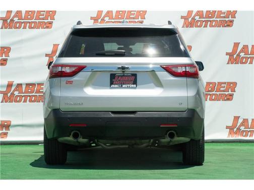 Silver Ice Metallic 2019 Chevrolet Traverse LT Cloth