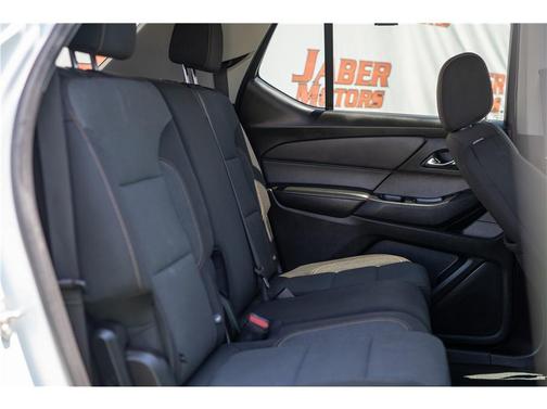 Summit White 2021 Chevrolet Traverse LS