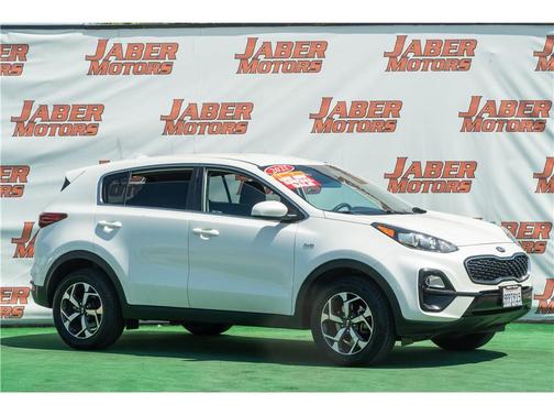 Snow White Pearl 2021 Kia Sportage LX