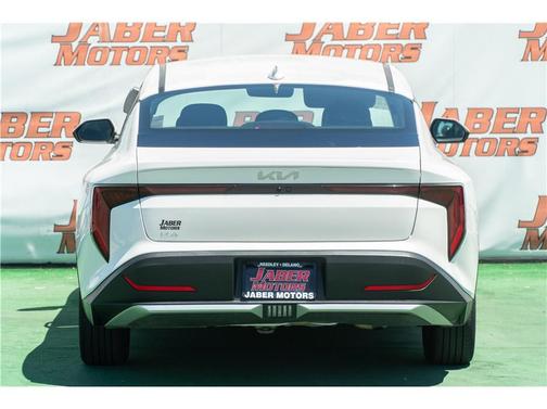 Snow White Pearl 2025 Kia K4 LXS