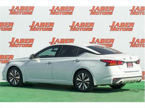 2016 Nissan Altima 2.5 SR