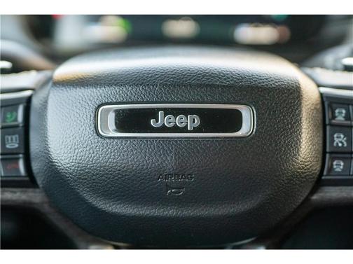 Bright White Clearcoat 2024 Jeep Grand Cherokee 4xe Base